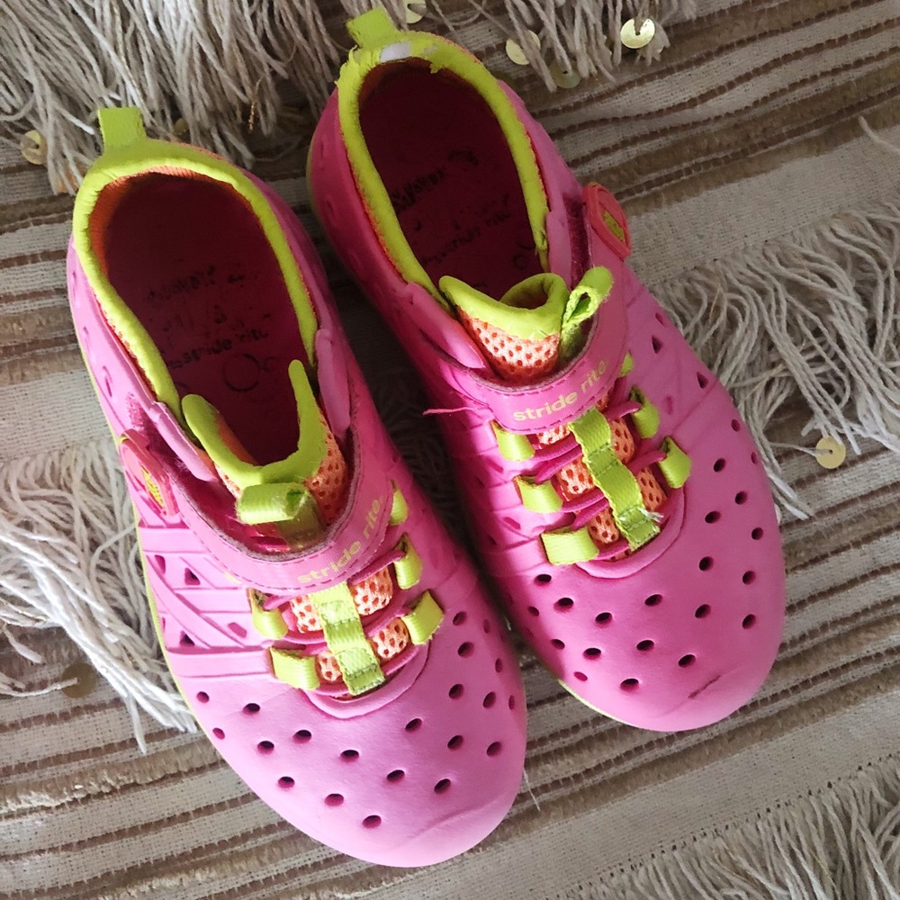 Stride Rite Made2play Phibian Sneaker Sandal